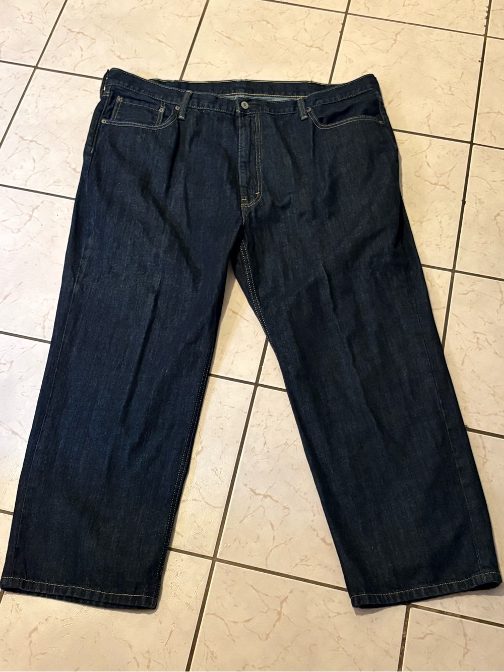 Levi's Men's Relaxed Dark Blue Jeans